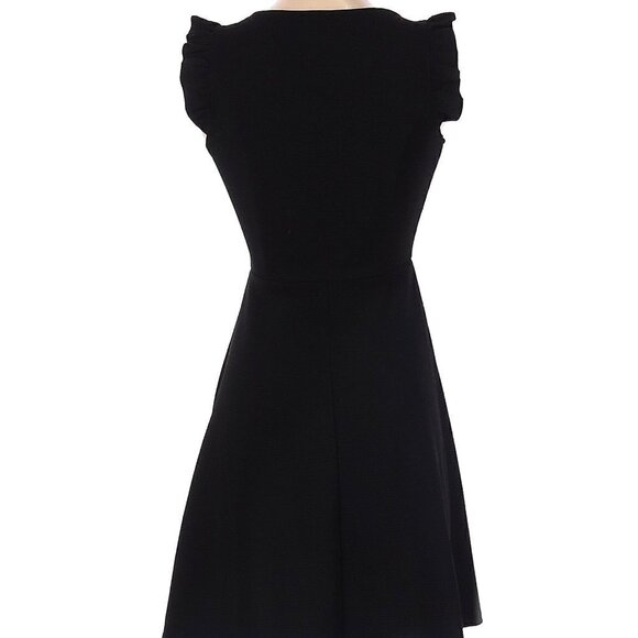 A line sleeveless ruffle dress - Picture 2 of 3